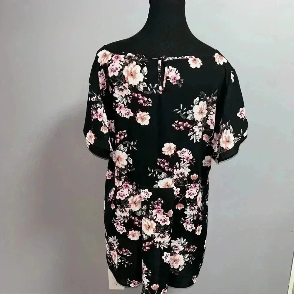 Torrid  Blouse - Picture 2 of 5